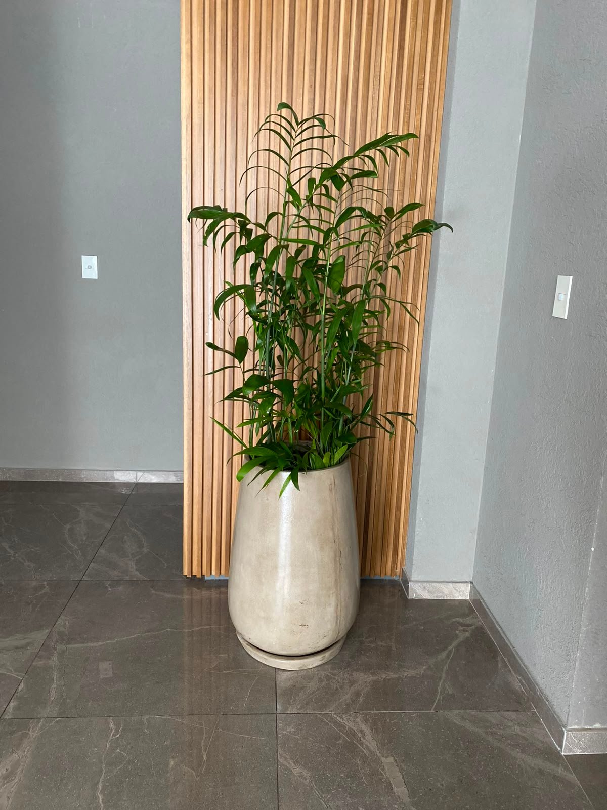 Arreglo floral artesanal con flores frescas — Rayhuen Mercado de Flores